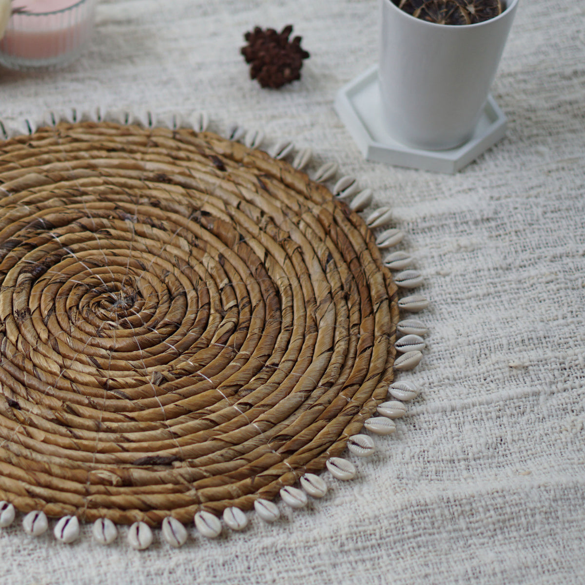 Shell Placemat - Banana