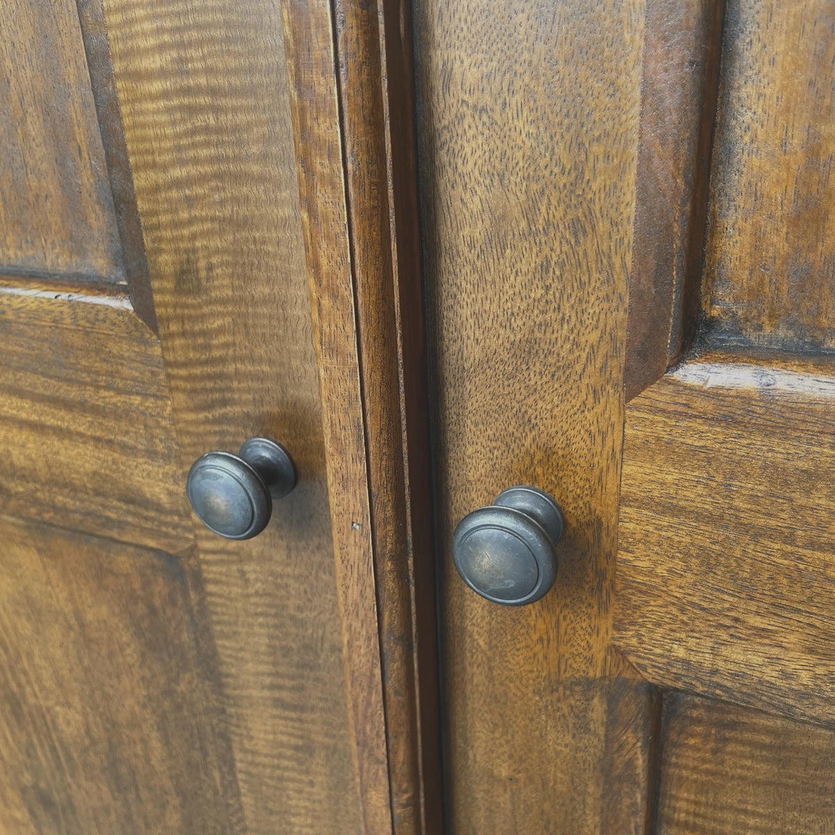 Chateau Shoe Cabinet Small - Mango Wood