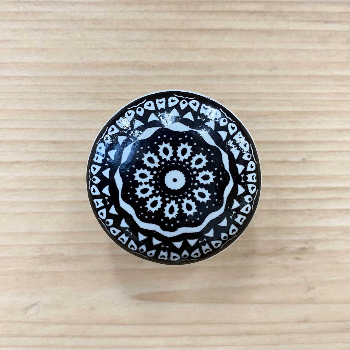 Black & White Ceramic A Knob - 4cm