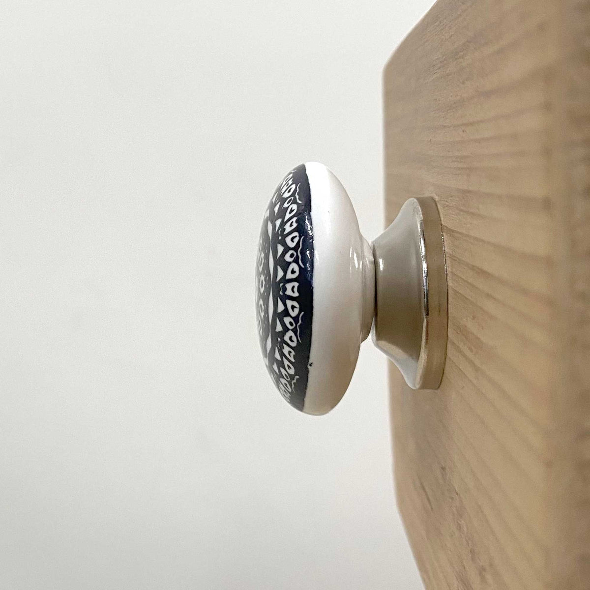 Black & White Ceramic A Knob - 4cm