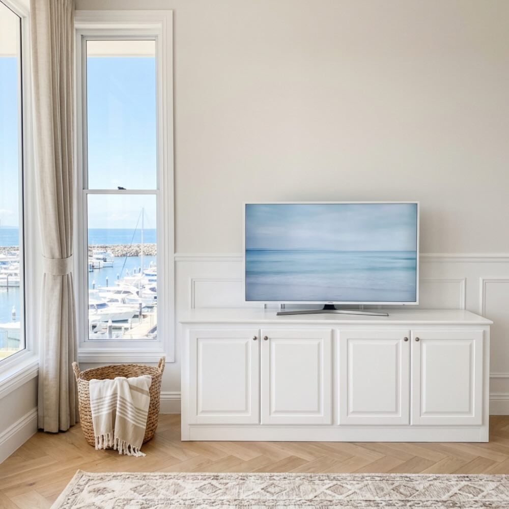 Hamptons Entertainment Unit - White