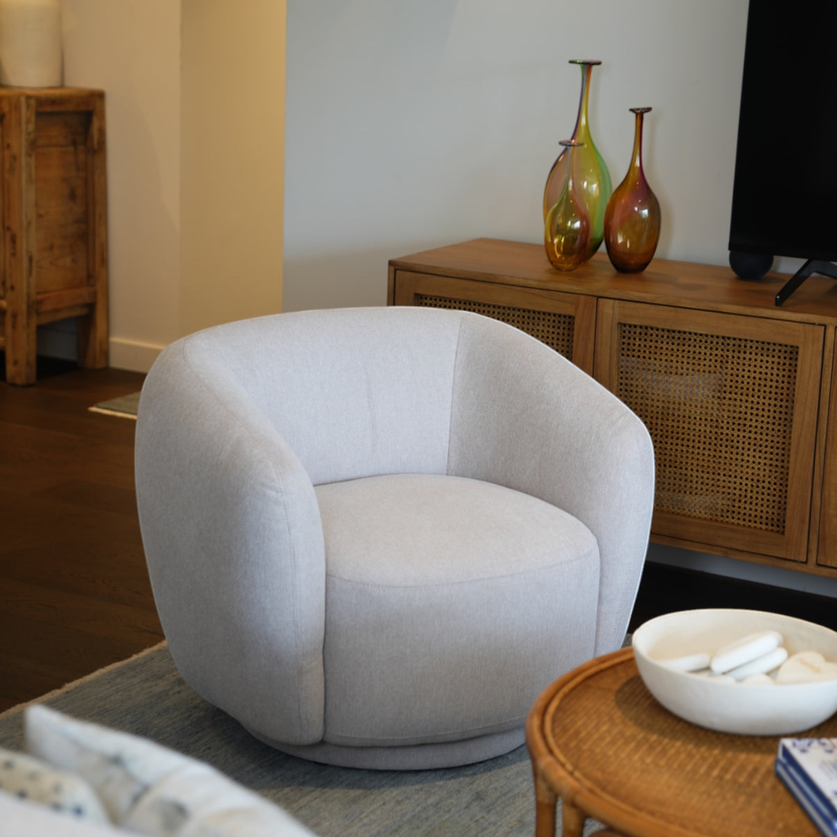 Hugo Swivel Armchair - Shell
