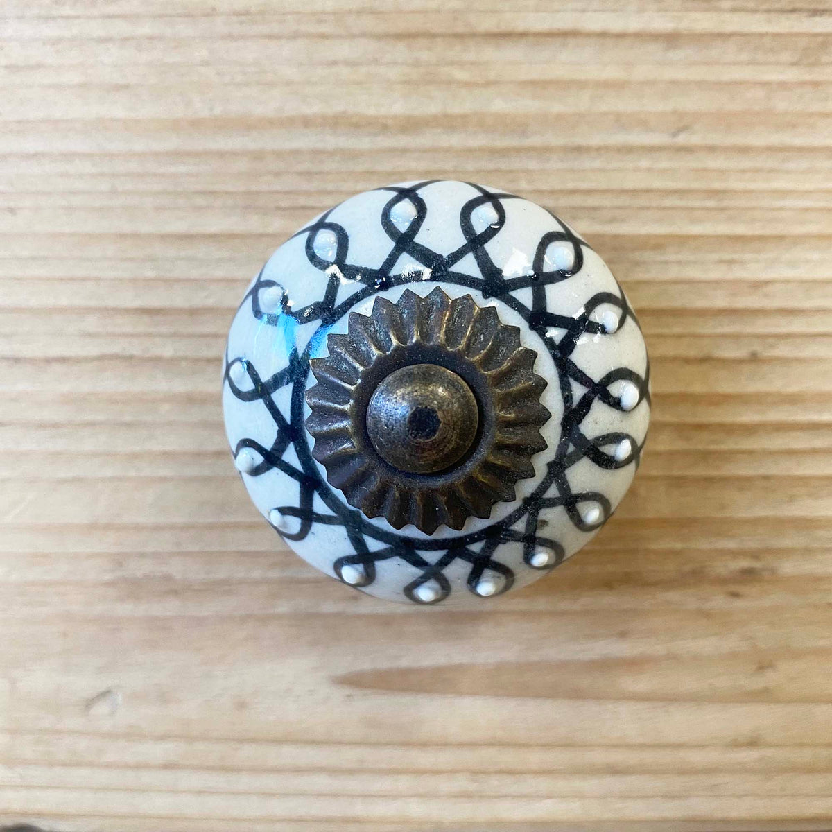 Grey Dotty Flower D Knob - 4.5cm