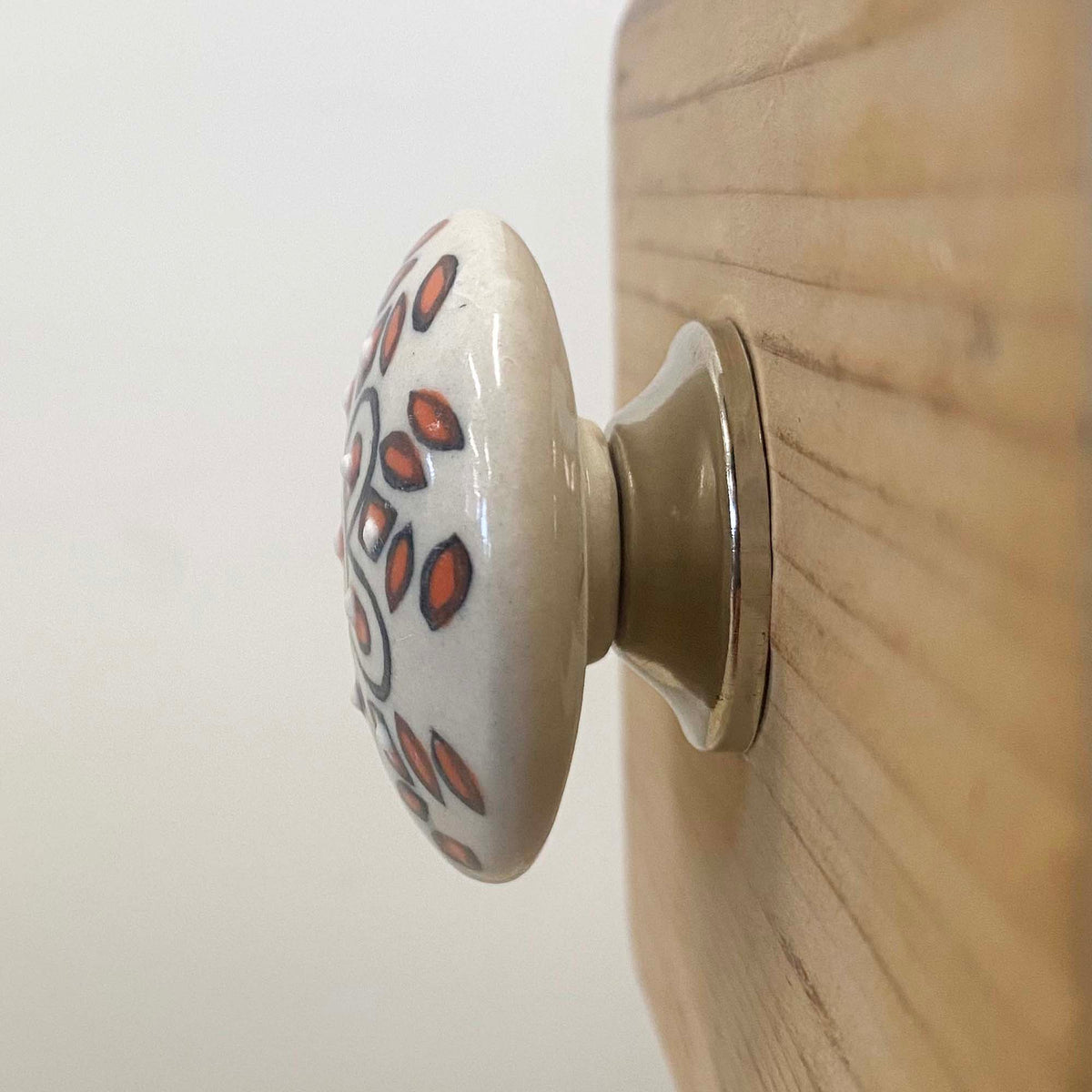 Painted Spring A Knob - 5cm