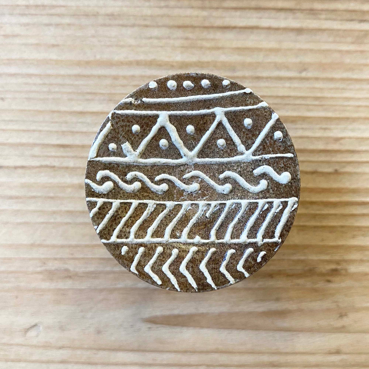Primitive Painting A Knob - 4cm