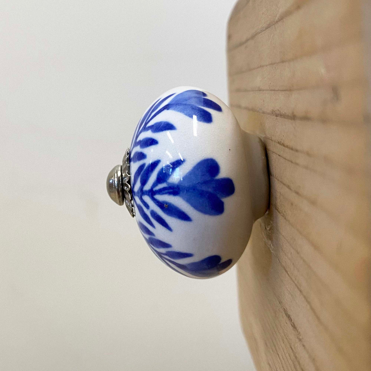 Snowflake Blue Knob - 4.5cm