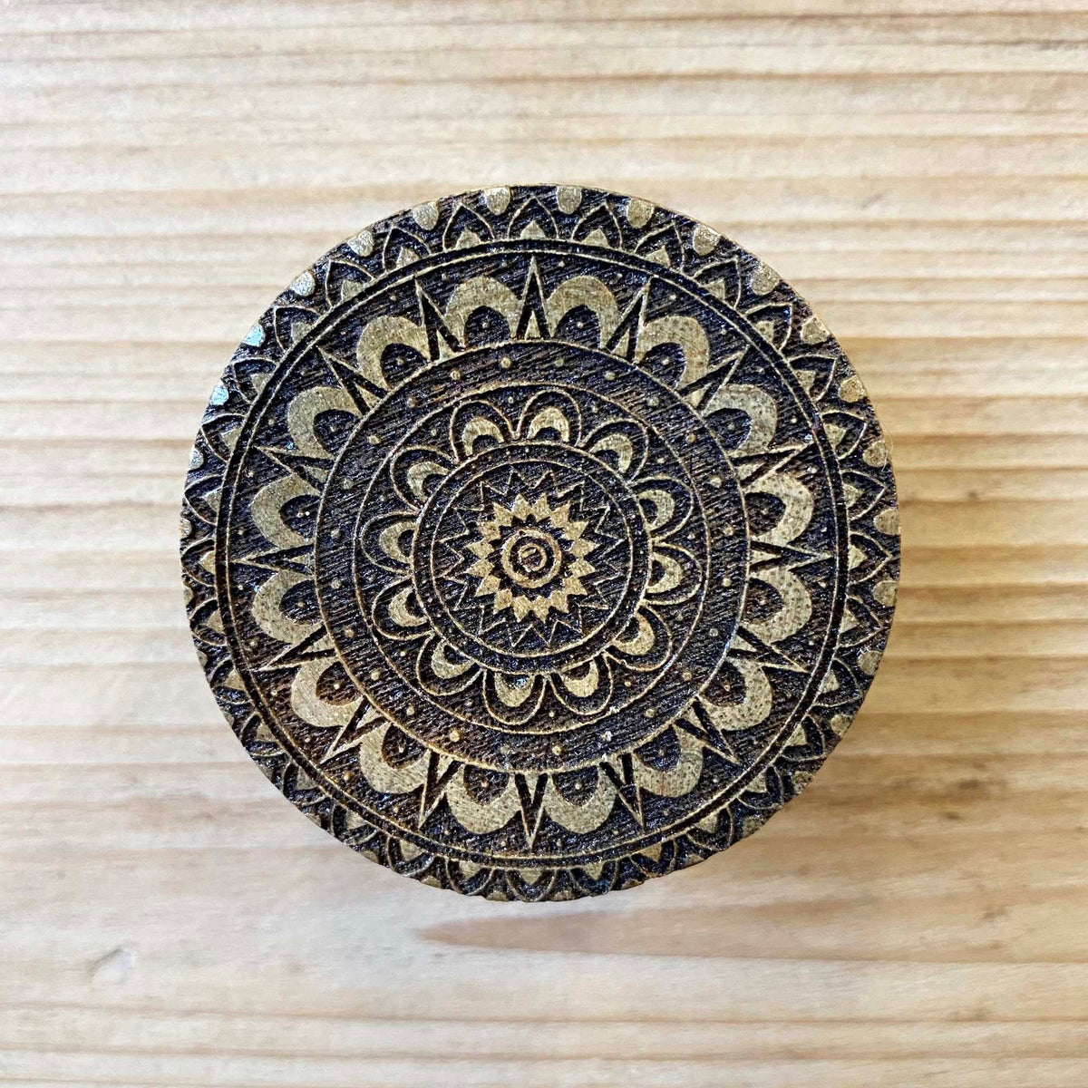 Stamped Sun Knob - 4.5cm