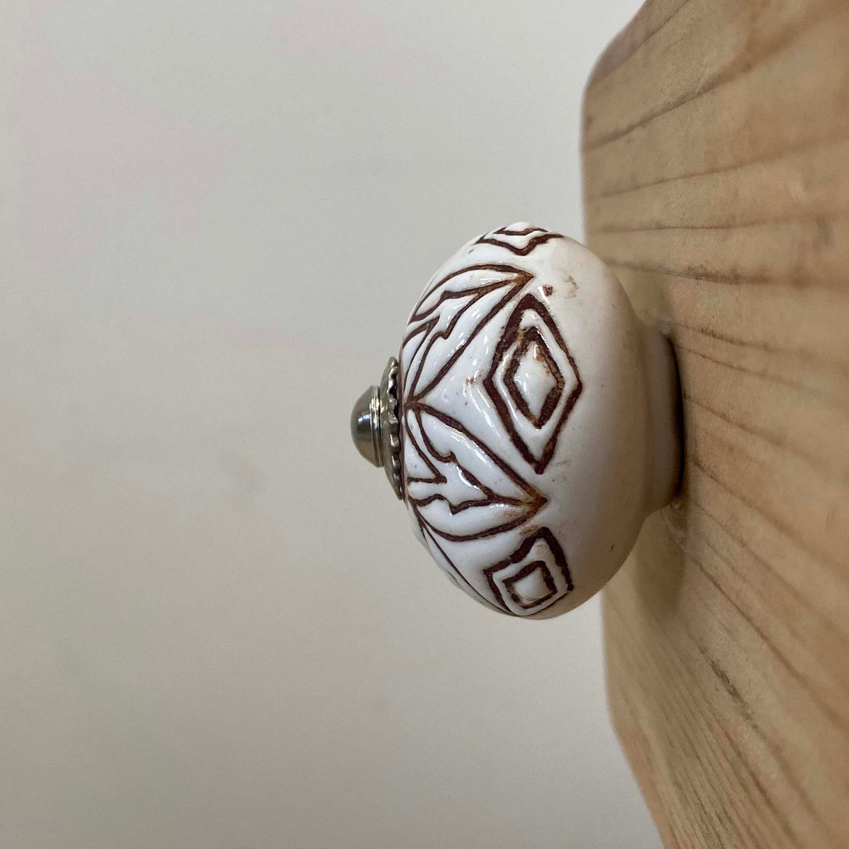 Star Flower Tan Knob - 4.5cm