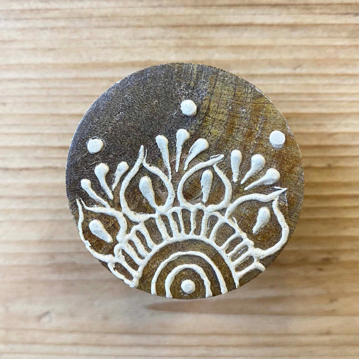 Wooden Motif B Knob - 4.5cm