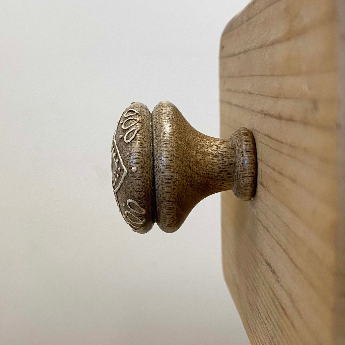 Wooden Motif D Knob - 4cm
