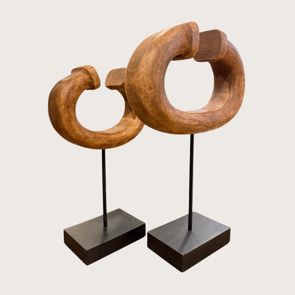 Manilla Ring on Stand - Large