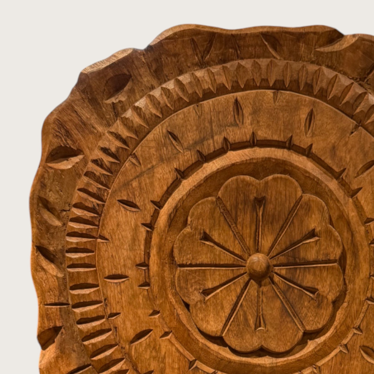 Round Carving on Base - Natural