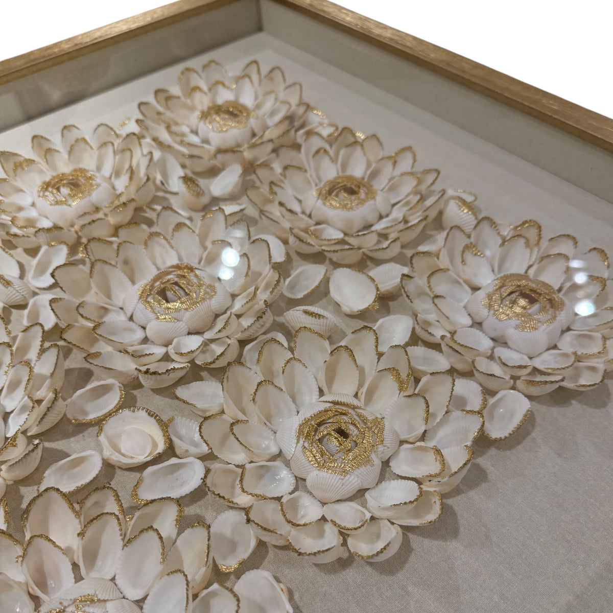 Shell Bouquet - 60 x 60cm