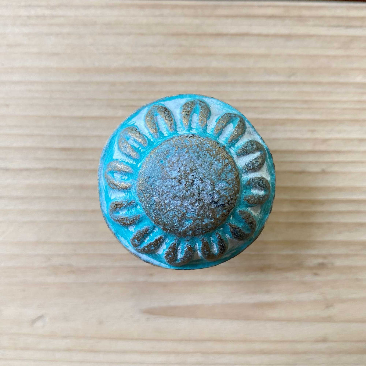 Turquoise Wash Flower Knob - 4cm