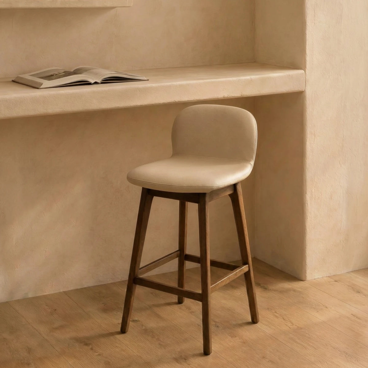Luma Barstool - Oslo Oatmeal Leather / Honey Leg