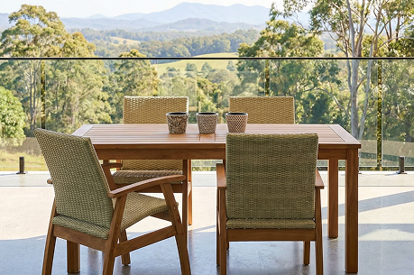 Outdoor Dining Tables