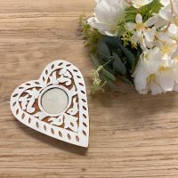 DH019-WOODEN-HEART-TEALIGHT-HOLDER-1