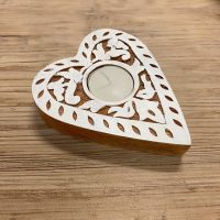 DH019-WOODEN-HEART-TEALIGHT-HOLDER-2