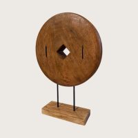 Large Round Disc On Base IMG1-Photoroom