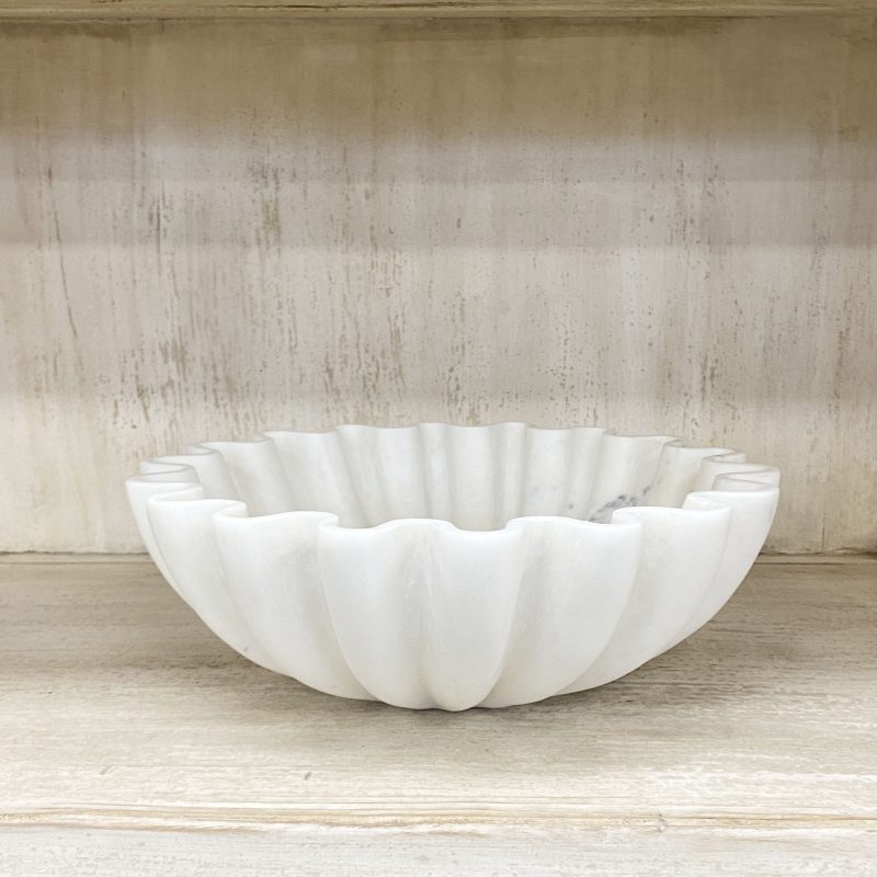 Shack Dahlia Bowl fluted white marble