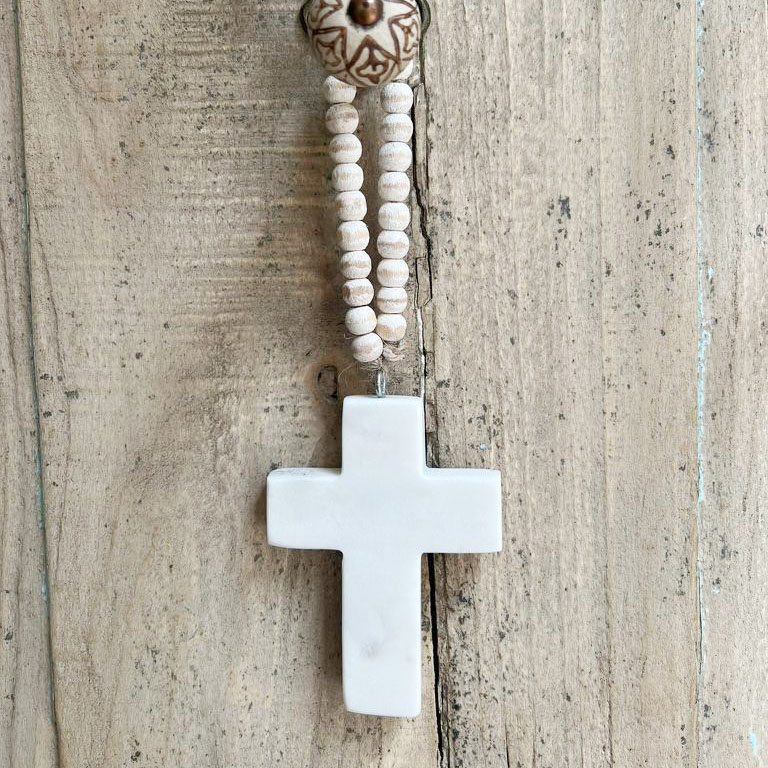 Shack marble cross on mini beads