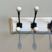 White Timber 5 Hook Coat Rack IMG2